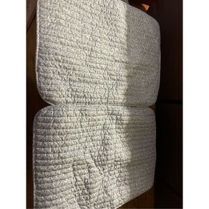 2 Shabby chic quilted pillowcases sham blue white flowers 27x20" rn#75343